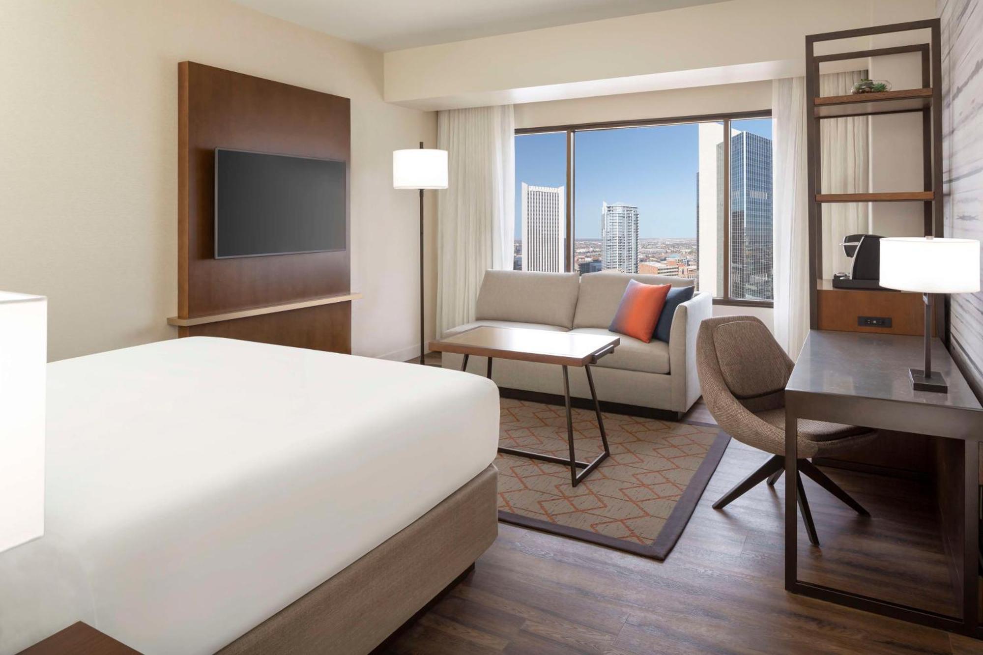 King Room with Accessible Shower - Disability Access,1498893292:JPEG