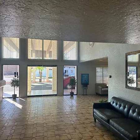Premier Inns Metro-2