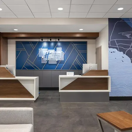 Holiday Inn Express & Suites Phoenix - Midtown, An Ihg Hotel-3